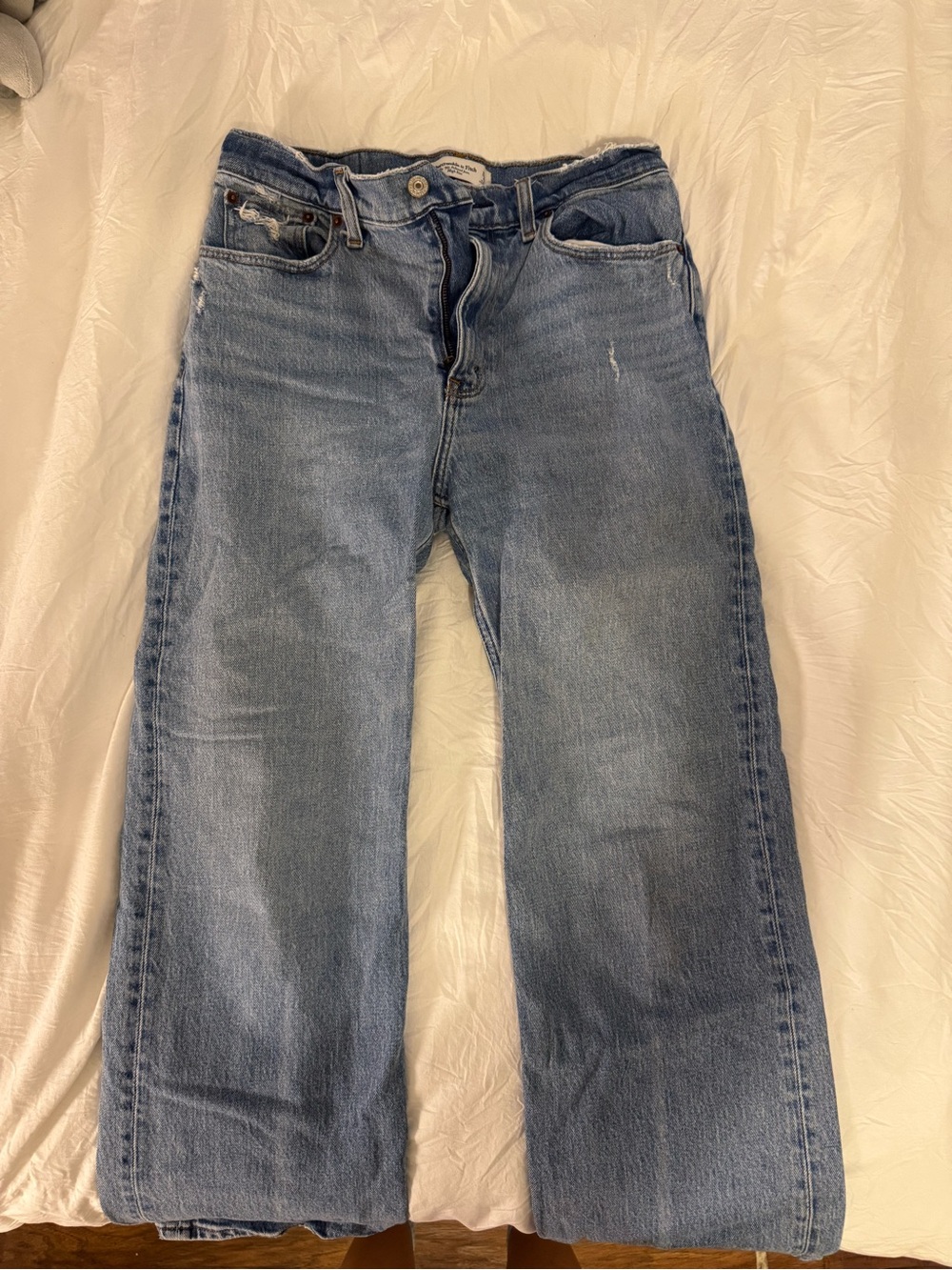 Abercrombie & Fitch Light Blue 90s Relaxed High Rise 27R
